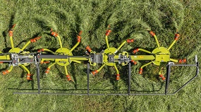Volto 1100-700, siete nuevos modelos ampl�an la gama de henificadores CLAAS