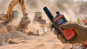 Foto de Pihernz ha incorporado a su cat�logo Dynascan Rugged, un nuevo walkie-talkie ultraresistente