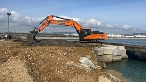 Foto de Develon DX350LC-7: escavadora de elevado desempenho responde � procura de m�quinas de tonelagem m�dia