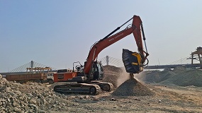 Cuando los equipos MB Crusher convierten los retos en oportunidades: un viaje por el mundo de las infraestructuras