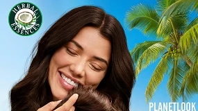 Foto de Fiji, la nueva gama de Herbal Essences para una hidratación ligera sin apelmazar