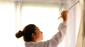 Foto de Bruguer dona pintura a Cooperación Internacional para su programa ‘Painting For Others’, destinado a reformar 60 viviendas