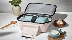 Foto de Le Creuset lanza una bolsa tote bag rectangular para transportar sus fuentes