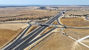 Foto de Obras p�blicas: variante nascente de �vora aberta � circula��o