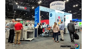 Foto de Skandacor muestra su tecnolog�a de laminaci�n y embellecimiento en Printing United Expo 2026