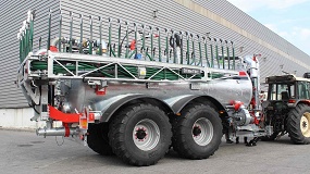Foto de Cisterna Herculano CH 16000 RG con aplicador BETEC de 15 m