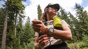Foto de Suunto amplía la gama Race con un reloj compacto de titanio y 38 horas de autonomía GPS