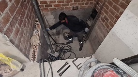 Foto de GeoNovatek usa micropilotes para asegurar la instalaci�n de un nuevo ascensor