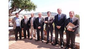 Foto de Acuerdo conjunto del sector corchero europeo para valorizar el tapn de corcho en nuestro pas