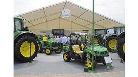 Foto de John Deere triunfa en Expoliva con un elevado nmero de firmas y gestiones de proyectos de ventas