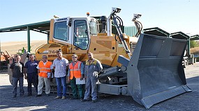 Foto de Sadeco adquiere un buldcer Liebherr PR 744 para trabajos con RSU