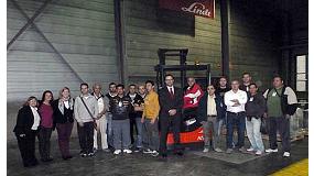Foto de Linde y el ayuntamiento de Sant Vicen� dels Horts (Barcelona) organizan un curso de conductores de carretillas