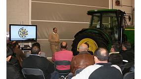 Foto de John Deere rene a 700 personas en sus instalaciones de Parla