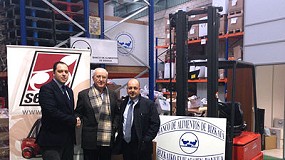 Foto de Seyce, Concesionario Linde en el Pa�s Vasco, entrega dos veh�culos de manutenci�n al Banco de Alimentos