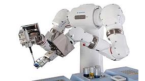 Foto de Robot de doble brazo para la investigacin farmacutica