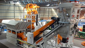 Foto de Alquezar present� en Smopyc 2014 sus nuevas plantas de hormig�n m�viles telesc�picas