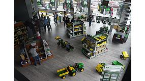 Foto de John Deere ampla su presencia en Galicia con la inauguracin de sus nuevas instalaciones en Santiago de Compostela