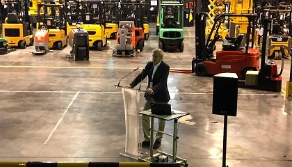 Foto de Alfaland inaugura la mayor superficie de equipos de manutenci�n de la Pen�nsula