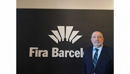 Foto de Vdeoentrevista a Borja Coto, coordinador de la solucin de Superficies Multifuncionales de Tekniker: Una superficie biocida evita que las gotculas de un virus se mantengan en ella