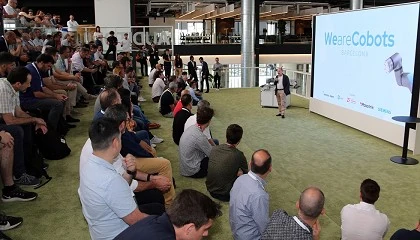 Foto de La robótica colaborativa y la Inteligencia Artificial se dan cita en DFactory Barcelona