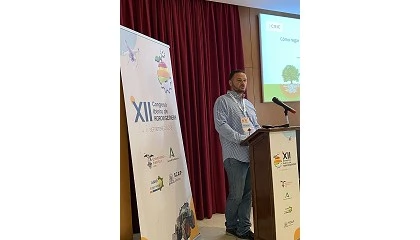 Foto de Entrevista com Manuel P�rez Ruiz, presidente da Comiss�o Organizadora do Congresso Ib�rico de Agroengenharia e professor catedr�tico da Universidade de Sevilha