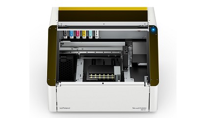 Foto de Roland DG presenta dos impresoras compactas innovadoras de la gama Versastudio, una UV y otra directa a film