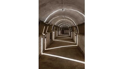 Fotografia de La iluminacin de los bnkeres del Castillo de la Trinidad (Girona) gana el prestigioso premio internacional (D)arco Awards