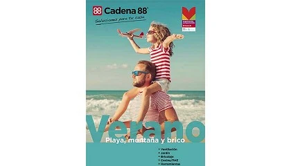 Picture of Playa, montaa y brico, el nuevo folleto de Cadena 88 para un verano perfecto