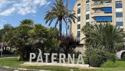 Fotografia de Aimplas dona al Ayuntamiento de Paterna las letras del municipio fabricadas con RAEEs