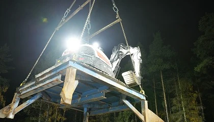 Foto de Excavadora Bobcat con control remoto para trabajos subterrneos en Suecia