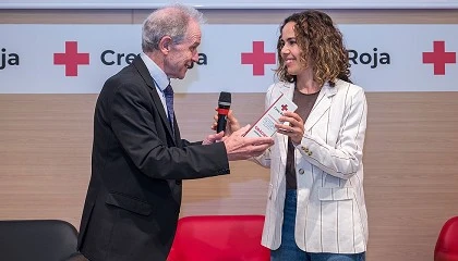 Foto de La Cruz Roja agradece a la leridana Cotcnica su compromiso social