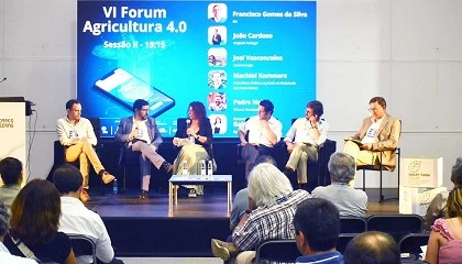 Foto de Agriterra modera debate sobre potencial da IA e da digitalizao na agricultura