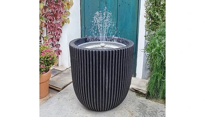 Foto de Fuente de agua para maceta Hydria de Digebis