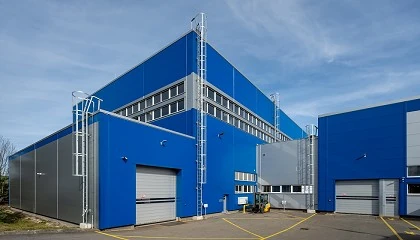 Foto de Las puertas de EFAFLEX reducen en un tercio el coste energético del fabricante checo Jihostroj