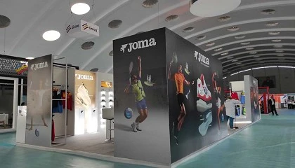 Foto de Joma consolida su imagen internacional presentando su colección 2025 en la Africa Sports Expo