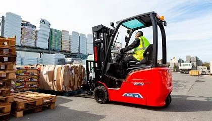 Foto de Manitou muestra sus nuevos 5 modelos de carretillas