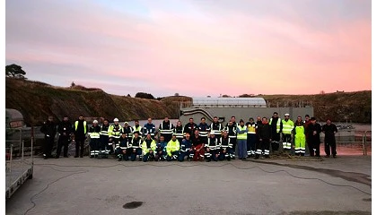 Foto de Completada con xito la primera prueba de choque en barcaza de equipos del Programa F110