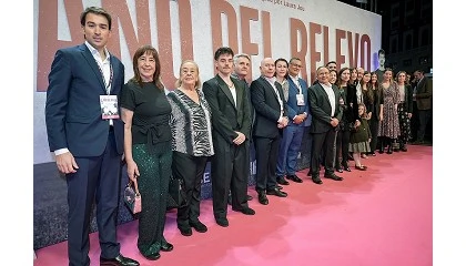 Foto de El Ao del Relevo cuelga el cartel de aforo completo en los Cines Callao de Madrid