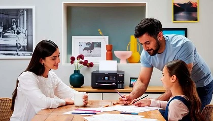 Foto de Las familias quieren ms libros y material impreso en las escuelas para facilitar el aprendizaje, segn Epson