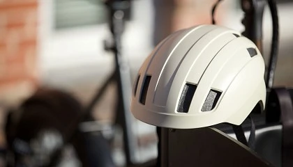 Foto de Lazer lanzará en 2025 su nuevo casco Verde KinetiCore