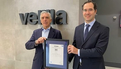 Foto de Aenor entrega a Velilla Group la certificacin ISO 14006 en gestin del ecodiseo