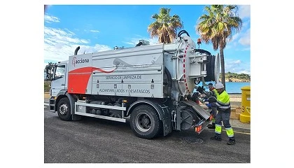 Foto de Acciona y el Ayuntamiento de Andratx continan los trabajos de limpieza en el alcantarillado del municipio