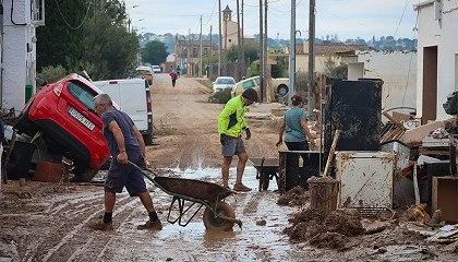 Foto de Faconauto y Repsol lanzan una iniciativa para apoyar a los damnificados por la DANA que adquieran un vehculo nuevo