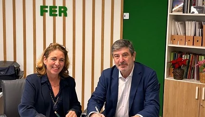 Foto de Fundacin Ecolec Envases y FER firman un acuerdo marco de colaboracin para la gestin de los envases y sus residuos