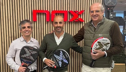 Foto de NOX, Pala y Mochila Oficial de Series Nacionales de Pdel