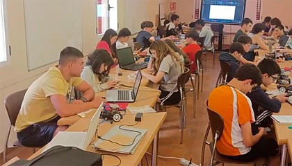 Foto de La Comunidad de Madrid forma cada ao en competencias digitales a 3.000 nios y adolescentes vulnerables