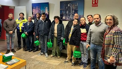 Foto de Representantes de Prolaya visitan la fbrica de Cementos Portland Valderrivas de Alcal de Guadara