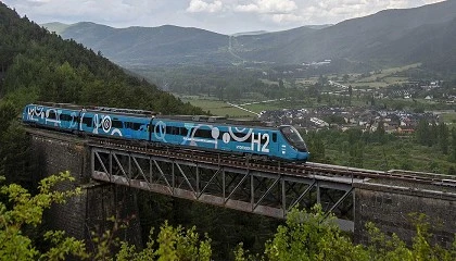 Foto de El primer tren de hidrgeno ya circula en pruebas en las redes ferroviarias espaola y portuguesa