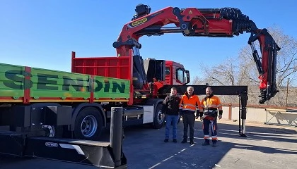 Foto de Transportes DSP e Hijos incorpora a su flota la gra PK 165.002 TEC 7