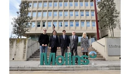 Foto de Molins recibe la visita del president Salvador Illa en sus instalaciones de Sant Vicen dels Horts